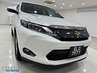 Toyota Harrier 2.0 Premium 2016 Sunroof White Rear Entertainment 